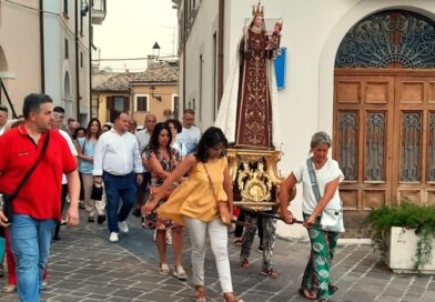 Processione in onore della Madonna del Carmine